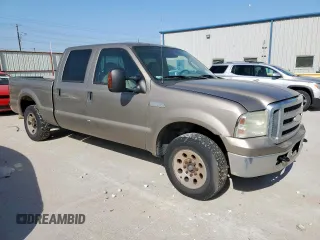 2005 Ford F-250 XL z VIN 1FTSW20535EC02484, wystawiony jako Copart lot #52464845 z przebiegiem Nie podano mil oraz Tytuł czysty. Historia ofert i sprzedaży dostępna na DreamBid. Obrazek 4.