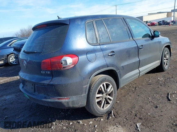 2014 Volkswagen Tiguan SE z VIN WVGAV3AX7EW541355, wystawiony jako IAAI lot #42032798 z przebiegiem 220 940 mil mil oraz . Historia ofert i sprzedaży dostępna na DreamBid. Obrazek 4.