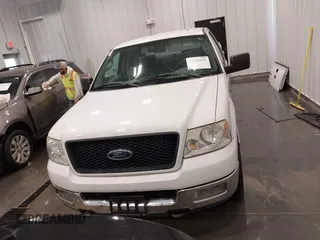 2004 Ford F-150 XLT z VIN 1FTPX04514KB70491, wystawiony jako IAAI lot #41320139 z przebiegiem 131 891 mil mil oraz . Historia ofert i sprzedaży dostępna na DreamBid. Obrazek 13.