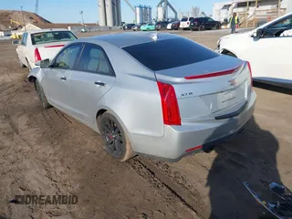 2018 Cadillac ATS RWD z VIN 1G6AA5RX7J0173114, wystawiony jako IAAI lot #41592867 z przebiegiem 50 393 mil mil oraz . Historia ofert i sprzedaży dostępna na DreamBid. Obrazek 3.