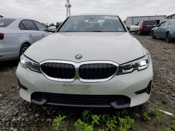 2019 BMW 3 Series 330i xDrive with VIN 3MW5R7J51K8B03027, listed as a Copart auction lot 57386065 with 55,688 mi miles and Salvage title. Bid and sale history available at DreamBid. Image 5.