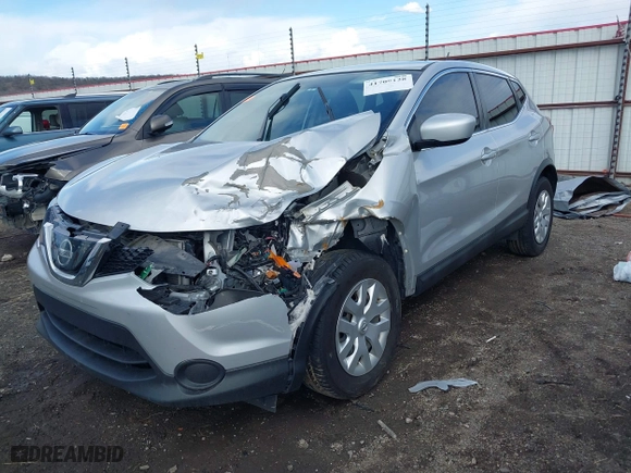 2018 Nissan Rogue Sport SL with VIN JN1BJ1CP8JW161427, listed as a IAAI auction lot 41709128 with 111,291 mi miles. Bid and sale history available at carsss.com. Image 17.