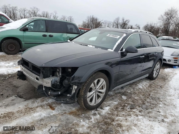 2020 Audi A4 allroad Premium Plus with VIN WA18NAF45LA024517, listed as a Copart auction lot 38195084 with 49,546 mi miles. Bid and sale history available at carsss.com. Image 1.