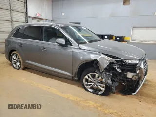 2017 Audi Q7 Premium Plus with VIN WA1LAAF77HD023620, listed as a Copart auction lot 46779325 with 124,722 mi miles and Salvage Title. Bid and sale history available at DreamBid. Image 4.