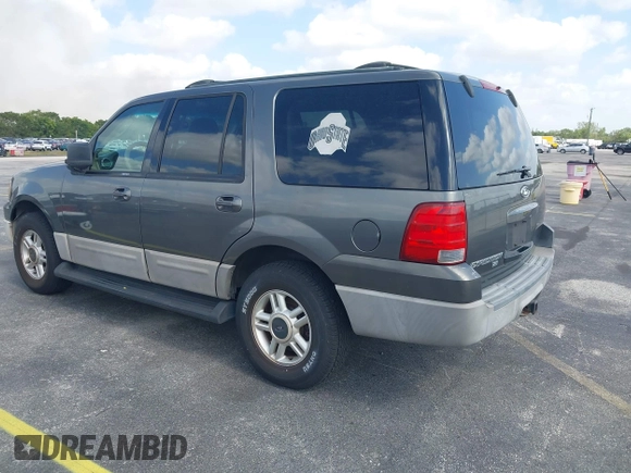 2003 Ford Expedition Special Service with VIN 1FMRU15W13LA15281, listed as a IAAI auction lot 42060325 with 143,869 mi miles. Bid and sale history available at carsss.com. Image 3.