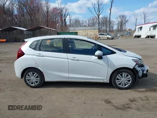 2016 Honda Fit LX with VIN JHMGK5H59GX007518, listed as a IAAI auction lot 41899665 with 68,188 mi miles. Bid and sale history available at carsss.com. Image 13.