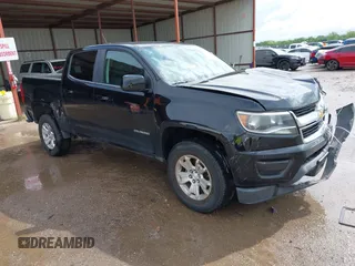 2019 Chevrolet Colorado 2WD LT z VIN 1GCGSCEA9K1337629, wystawiony jako IAAI lot #42115068 z przebiegiem 57 238 mil mil oraz . Historia ofert i sprzedaży dostępna na DreamBid. Obrazek 1.