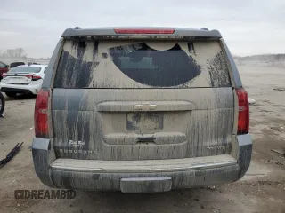 2020 Chevrolet Suburban Premier z VIN 1GNSKJKC8LR229551, wystawiony jako Copart lot #43632235 z przebiegiem 109 020 mil mil oraz Szkoda całkowita • Salvage title. Historia ofert i sprzedaży dostępna na DreamBid. Obrazek 6.