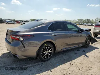2022 Toyota Camry SE with VIN 4T1G11AK9NU715288, listed as a Copart auction lot 50242535 with 51,609 mi miles and Salvage Title. Bid and sale history available at carsss.com. Image 3.