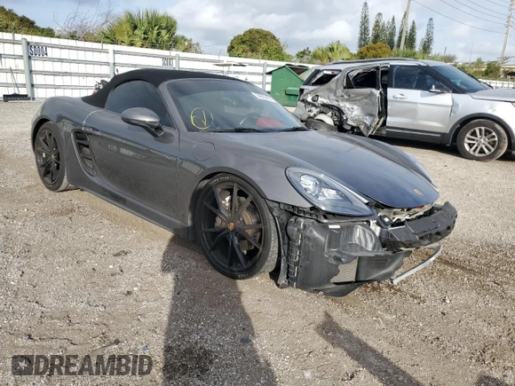 2017 Porsche 718 Boxster z VIN WP0CA2A8XHS221955, wystawiony jako Copart lot #39600404 z przebiegiem 52 979 mil mil oraz . Historia ofert i sprzedaży dostępna na DreamBid. Obrazek 4.