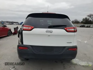 2017 Jeep Cherokee Latitude with VIN 1C4PJLCB1HW593127, listed as a Copart auction lot 48060555 with 103,834 mi miles and Clean Title. Bid and sale history available at carsss.com. Image 6.