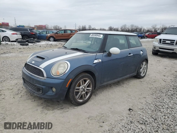 2011 MINI Hardtop S with VIN WMWSV3C55BTY10340, listed as a Copart auction lot 88598945 with Not Provided miles and Salvage Title. Bid and sale history available at DreamBid. Image 1.