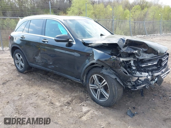 2020 Mercedes-Benz GLC 300 z VIN W1N0G8EBXLF853441, wystawiony jako IAAI lot #42117731 z przebiegiem 75 182 mil mil oraz . Historia ofert i sprzedaży dostępna na DreamBid. Obrazek 1.