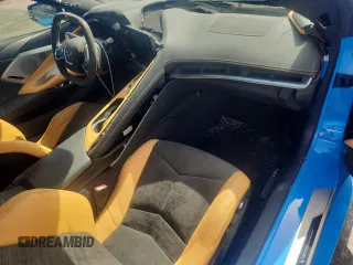 2021 Chevrolet Corvette 2LT z VIN 1G1YB2D48M5122614, wystawiony jako Copart lot #66302235 z przebiegiem 14 736 mil mil oraz Szkoda całkowita • Salvage title. Historia ofert i sprzedaży dostępna na DreamBid. Obrazek 8.
