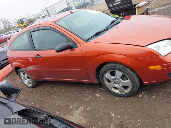 2005 Ford Focus S with VIN 3FAFP31N65R123039, listed as a IAAI auction lot 42010165 with 133,750 mi miles and . Bid and sale history available at carsss.com. Image 14.