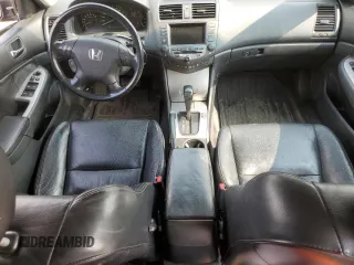 2007 Honda Accord EX с VIN 1HGCM56747A813740, выставлен на аукционе Copart как лот 59491495 с пробегом 304 230 миль миль и Списание • Salvage title. История ставок и продаж доступна на DreamBid. Изображение 8.