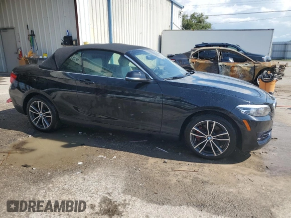 2018 BMW 2 Series 230i with VIN WBA2M7C55JVA97441, listed as a Copart auction lot 68550274 with 32,960 mi miles and Non Repairable. Bid and sale history available at carsss.com. Image 4.