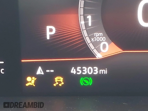 2022 Volkswagen Tiguan SE R-Line Black with VIN 3VV8B7AX6NM027050, listed as a IAAI auction lot 42463714 with 45,303 mi miles and . Bid and sale history available at DreamBid. Image 7.