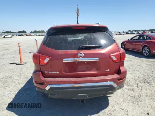 2017 Nissan Pathfinder Platinum with VIN 5N1DR2MM5HC907722, listed as a Copart auction lot 61256935 with 155,020 mi miles and Salvage title. Bid and sale history available at DreamBid. Image 6.