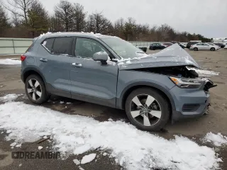 2020 Volvo XC40 Momentum with VIN YV4162UK3L2180557, listed as a Copart auction lot 44584035 with Not provided miles and Non repairable. Bid and sale history available at DreamBid. Image 4.