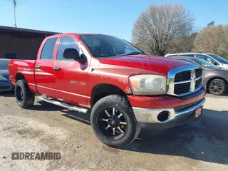 2006 Dodge 1500 SLT with VIN 1D7HU18NX6S531707, listed as a IAAI auction lot 41774532 with 331,638 mi miles. Bid and sale history available at carsss.com. Image 1.