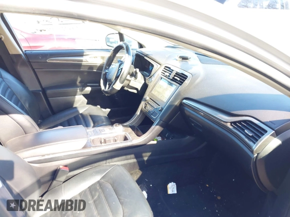 2018 Ford Fusion Energi SE with VIN 3FA6P0PU0JR164192, listed as a IAAI auction lot 41821301 with 114,141 mi miles. Bid and sale history available at carsss.com. Image 5.