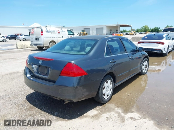 2006 Honda Accord LX with VIN 3HGCM56456G702622, listed as a IAAI auction lot 42393872 with Not provided miles and . Bid and sale history available at DreamBid. Image 4.
