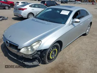 2006 Mercedes-Benz CLS 500 z VIN WDDDJ75X06A021842, wystawiony jako IAAI lot #42473311 z przebiegiem 164 276 mil mil oraz . Historia ofert i sprzedaży dostępna na DreamBid. Obrazek 2.