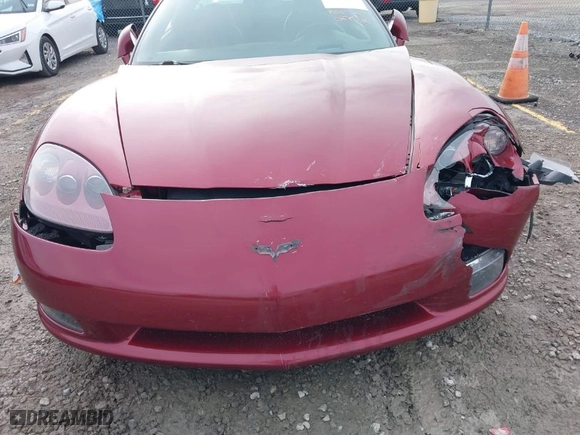 2006 Chevrolet Corvette with VIN 1G1YY26U965116545, listed as a IAAI auction lot 41810108 with 38,011 mi miles. Bid and sale history available at carsss.com. Image 18.