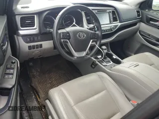 2019 Toyota Highlander Limited z VIN 5TDYZRFH1KS317571, wystawiony jako Copart lot #56757035 z przebiegiem 58 953 mil mil oraz Czysty tytuł • Clean title. Historia ofert i sprzedaży dostępna na DreamBid. Obrazek 8.
