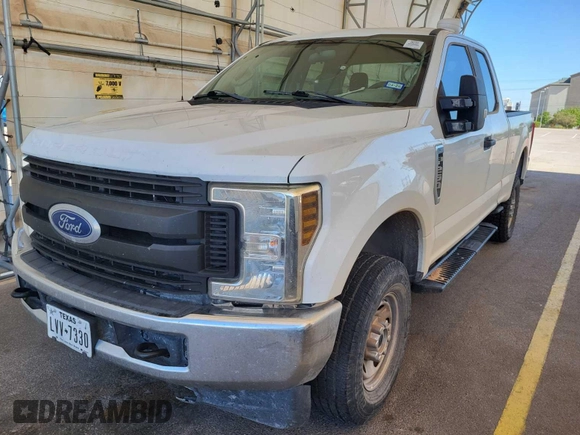 2019 Ford F-250 XL with VIN 1FT7X2B64KEE42034, listed as a IAAI auction lot 42716725 with 170,756 mi miles and . Bid and sale history available at DreamBid. Image 17.