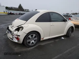 2006 Volkswagen New Beetle Coupe with VIN 3VWRG31C16M419846, listed as a Copart auction lot 86408964 with 149,961 mi miles and Salvage Title. Bid and sale history available at carsss.com. Image 3.
