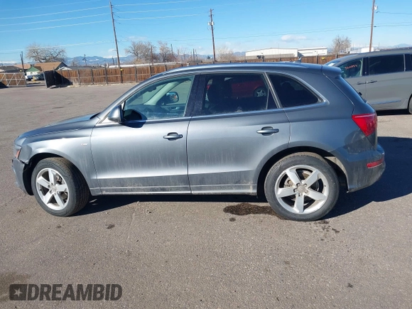 2012 Audi Q5 3.2L Premium Plus with VIN WA1DKAFP6CA113076, listed as a IAAI auction lot 41282805 with 152,146 mi miles. Bid and sale history available at carsss.com. Image 14.