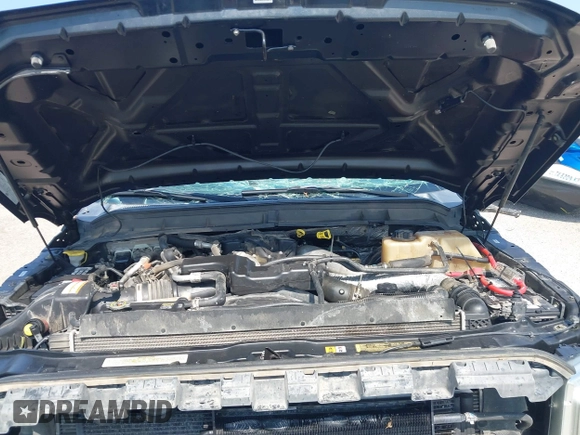2012 Ford F-250 XL z VIN 1FT7W2BT6CEC82815, wystawiony jako IAAI lot #42440096 z przebiegiem Nie podano mil oraz . Historia ofert i sprzedaży dostępna na DreamBid. Obrazek 10.