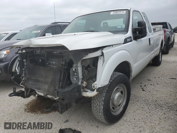 2015 Ford F-250 XLT z VIN 1FT7X2A63FEA35183, wystawiony jako Copart lot #43002515 z przebiegiem 92 324 mil mil oraz Szkoda całkowita • Salvage title. Historia ofert i sprzedaży dostępna na DreamBid. Obrazek 1.
