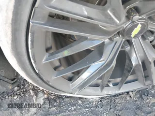 2018 Chevrolet Camaro 2SS z VIN 1G1FG1R77J0170121, wystawiony jako IAAI lot #41757301 z przebiegiem 39 795 mil mil oraz . Historia ofert i sprzedaży dostępna na DreamBid. Obrazek 12.