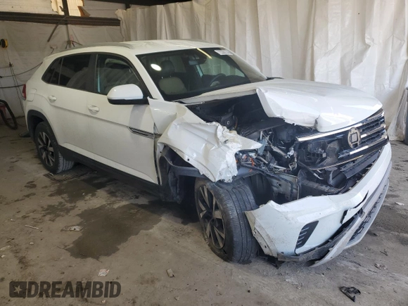 2022 Volkswagen Atlas SE with VIN 1V2LC2CA6NC200437, listed as a Copart auction lot 72356214 with 67,105 mi miles and Salvage title. Bid and sale history available at DreamBid. Image 4.