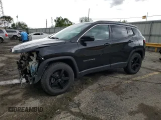 2017 Jeep Compass Latitude z VIN 3C4NJDBB1HT650771, wystawiony jako Copart lot #58190405 z przebiegiem 93 470 mil mil oraz Szkoda całkowita • Salvage title. Historia ofert i sprzedaży dostępna na DreamBid. Obrazek 1.