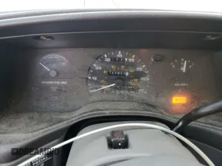 1995 Ford Taurus GL with VIN 1FALP52U5SA320424, listed as a Copart auction lot 83676194 with 177,817 mi miles and Salvage title. Bid and sale history available at DreamBid. Image 9.