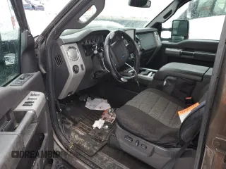 2015 Ford F-350 Platinum with VIN 1FT8W3BT9FEC93645, listed as a Copart auction lot 43228495 with 297,736 mi miles and Salvage Title. Bid and sale history available at DreamBid. Image 8.