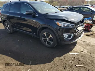 2018 Kia Sorento EX with VIN 5XYPHDA52JG418628, listed as a Copart auction lot 53713965 with 105,819 mi miles and Non repairable. Bid and sale history available at DreamBid. Image 4.