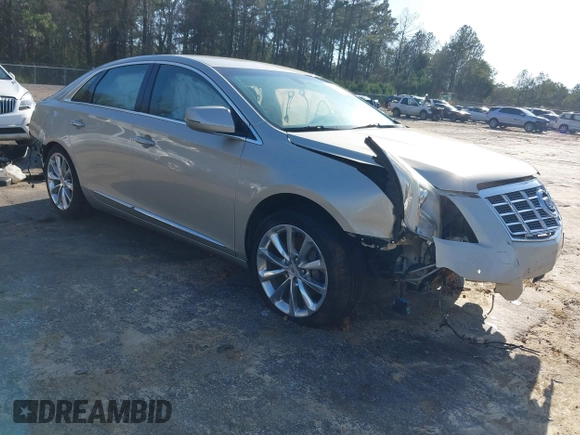 2013 Cadillac XTS Luxury with VIN 2G61P5S39D9172708, listed as a IAAI auction lot 41781371 with 100,173 mi miles. Bid and sale history available at carsss.com. Image 1.