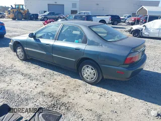 1997 Honda Accord Value with VIN 1HGCD5680VA148728, listed as a IAAI auction lot 41011149 with 198,773 mi miles and . Bid and sale history available at carsss.com. Image 3.