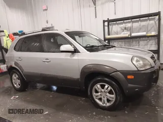 2007 Hyundai Tucson SE with VIN KM8JN12DX7U610529, listed as a IAAI auction lot 41370668 with 172,802 mi miles. Bid and sale history available at carsss.com. Image 13.