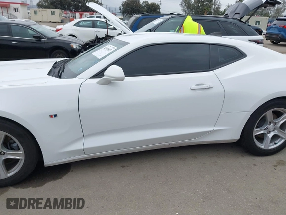 2020 Chevrolet Camaro 1LT with VIN 1G1FB1RX3L0149462, listed as a IAAI auction lot 42047607 with 68,278 mi miles. Bid and sale history available at carsss.com. Image 15.