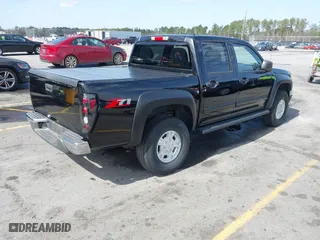 2006 Chevrolet Colorado LT w/3LT with VIN 1GCDS136968142830, listed as a IAAI auction lot 41711509 with 88,587 mi miles. Bid and sale history available at carsss.com. Image 4.