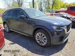 2024 Mazda CX-90 Premium Plus z VIN JM3KKEHD7R1175478, wystawiony jako Copart lot #55216135 z przebiegiem 10 984 mil mil oraz Szkody całkowita. Historia ofert i sprzedaży dostępna na DreamBid. Obrazek 4.