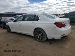 2013 BMW 7 Series 750Li xDrive z VIN WBAYF8C53DD140692, wystawiony jako Copart lot #79561764 z przebiegiem 163 552 mil mil oraz Nie do naprawy • Non repairable. Historia ofert i sprzedaży dostępna na DreamBid. Obrazek 2.