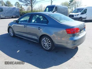 2011 Volkswagen Jetta SEL с VIN 3VWLZ7AJ2BM078649, выставлен на аукционе IAAI как лот 41778648 с пробегом 173 367 миль миль и . История ставок и продаж доступна на DreamBid. Изображение 3.