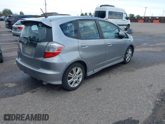 2010 Honda Fit Sport с VIN JHMGE8H43AS026506, выставлен на аукционе IAAI как лот 42393484 с пробегом 270 599 миль миль и . История ставок и продаж доступна на DreamBid. Изображение 4.